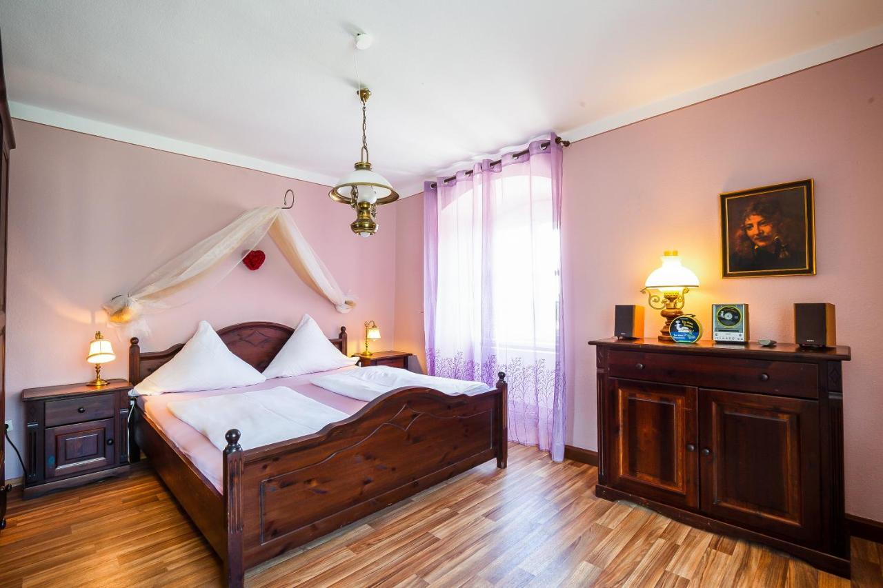 Schlosshotel Harburg Bagian luar foto